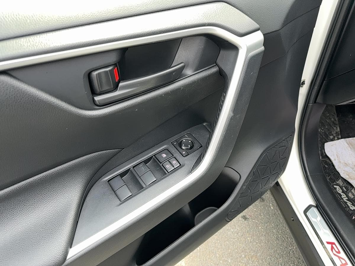 Toyota RAV4 Prime 2021 — photo 12