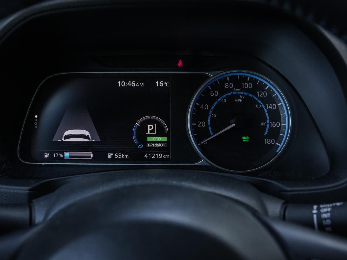 Nissan LEAF 2024 — photo 12