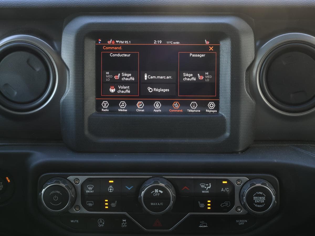 Jeep Wrangler 4 Door 2023 — photo 19