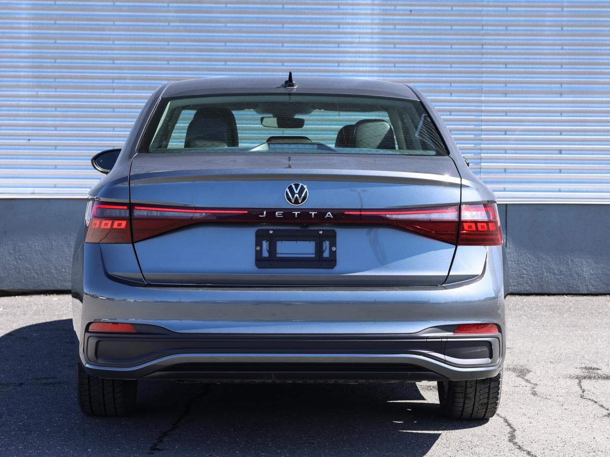 Volkswagen Jetta 2025 — photo 8