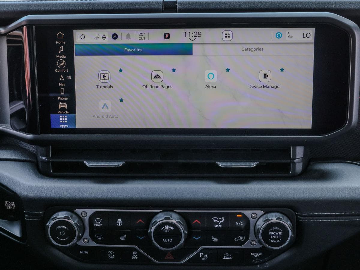 Jeep Wrangler 2024 — photo 17