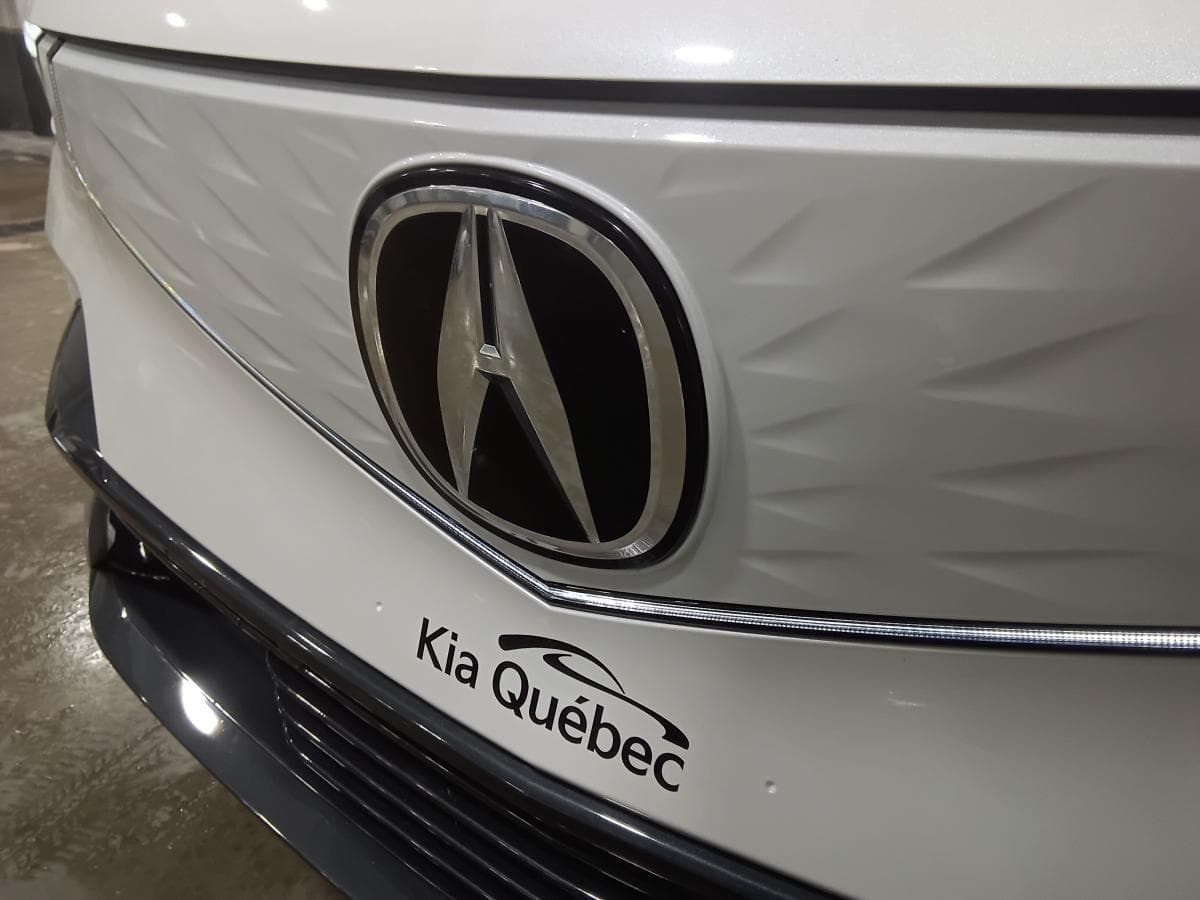 Acura ZDX 2024 — photo 11