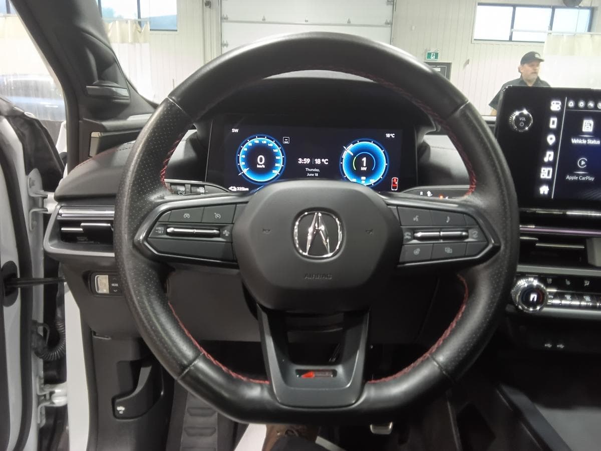 Acura ZDX 2024 — photo 15