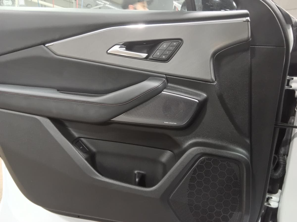 Acura ZDX 2024 — photo 18