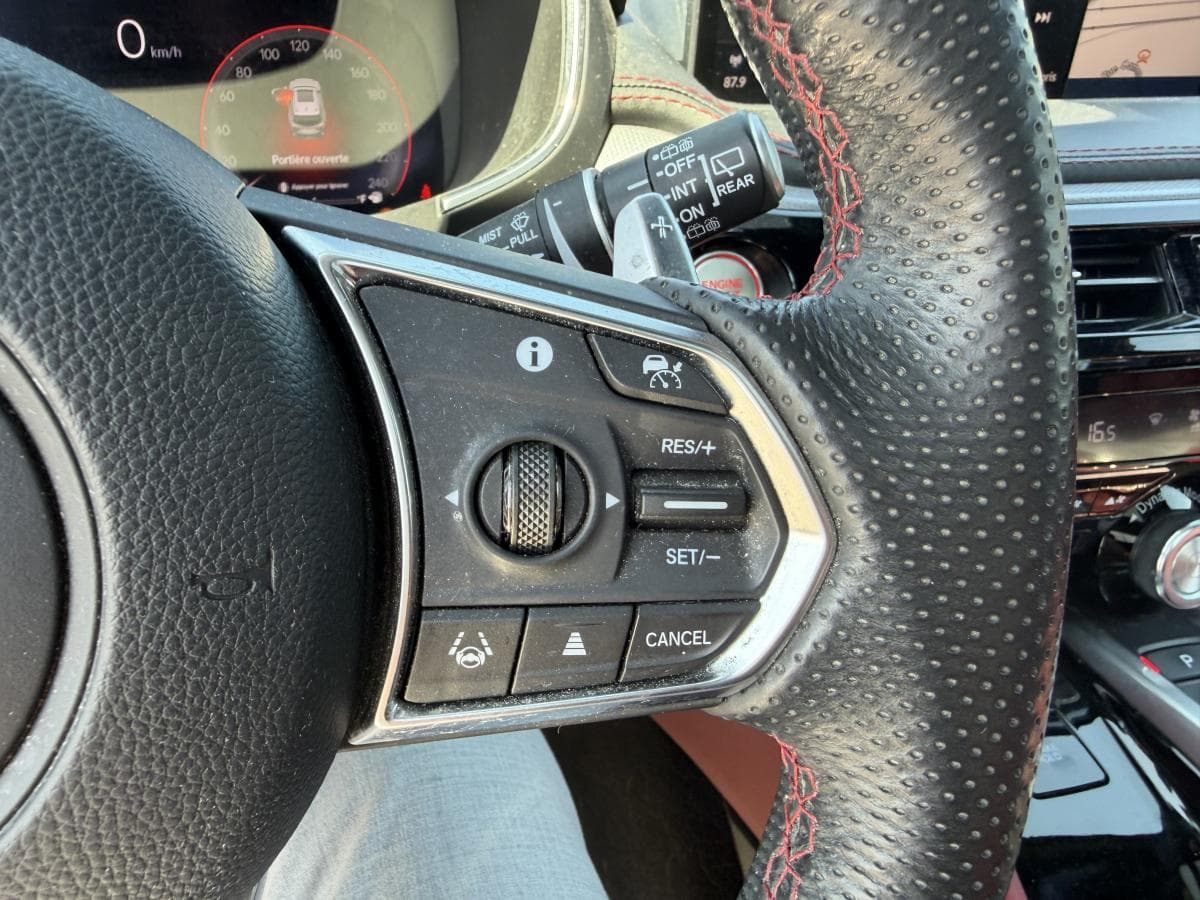 Acura MDX 2024 — photo 10