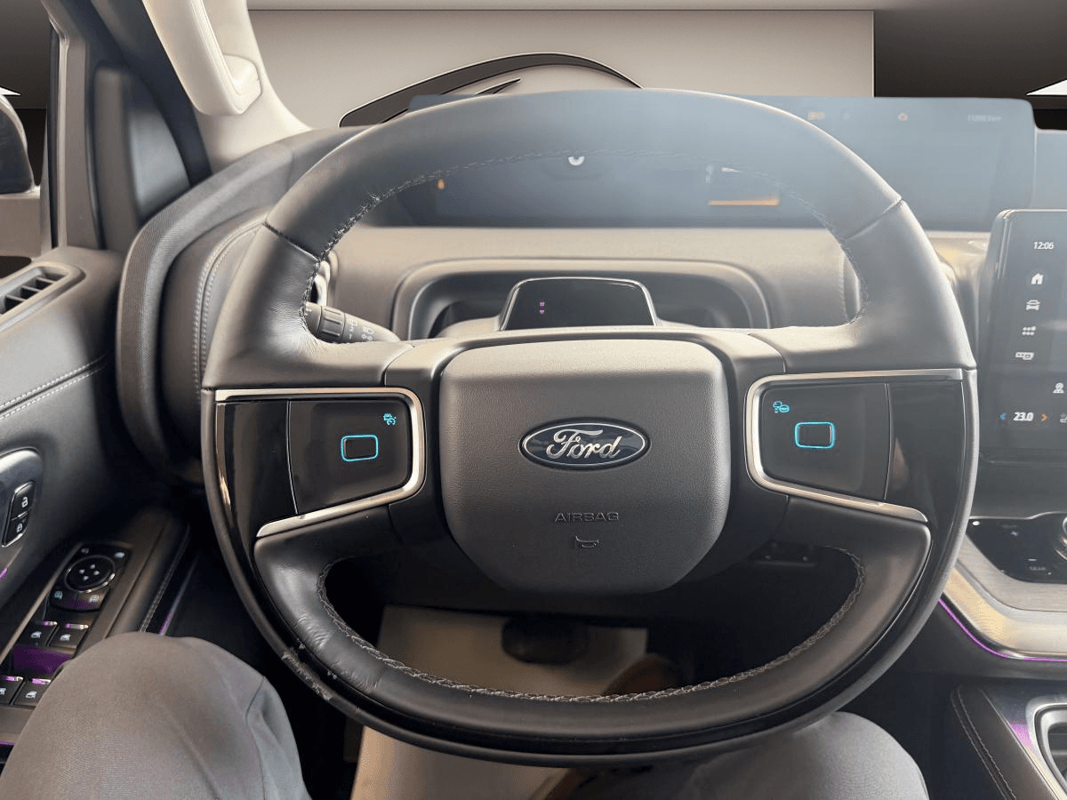 Ford Expedition 2025 — photo 13