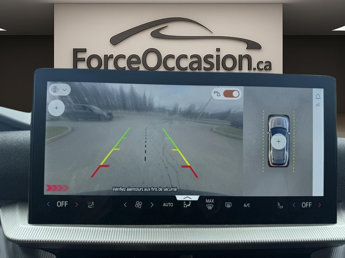 Ford Explorer 2025 — photo 16