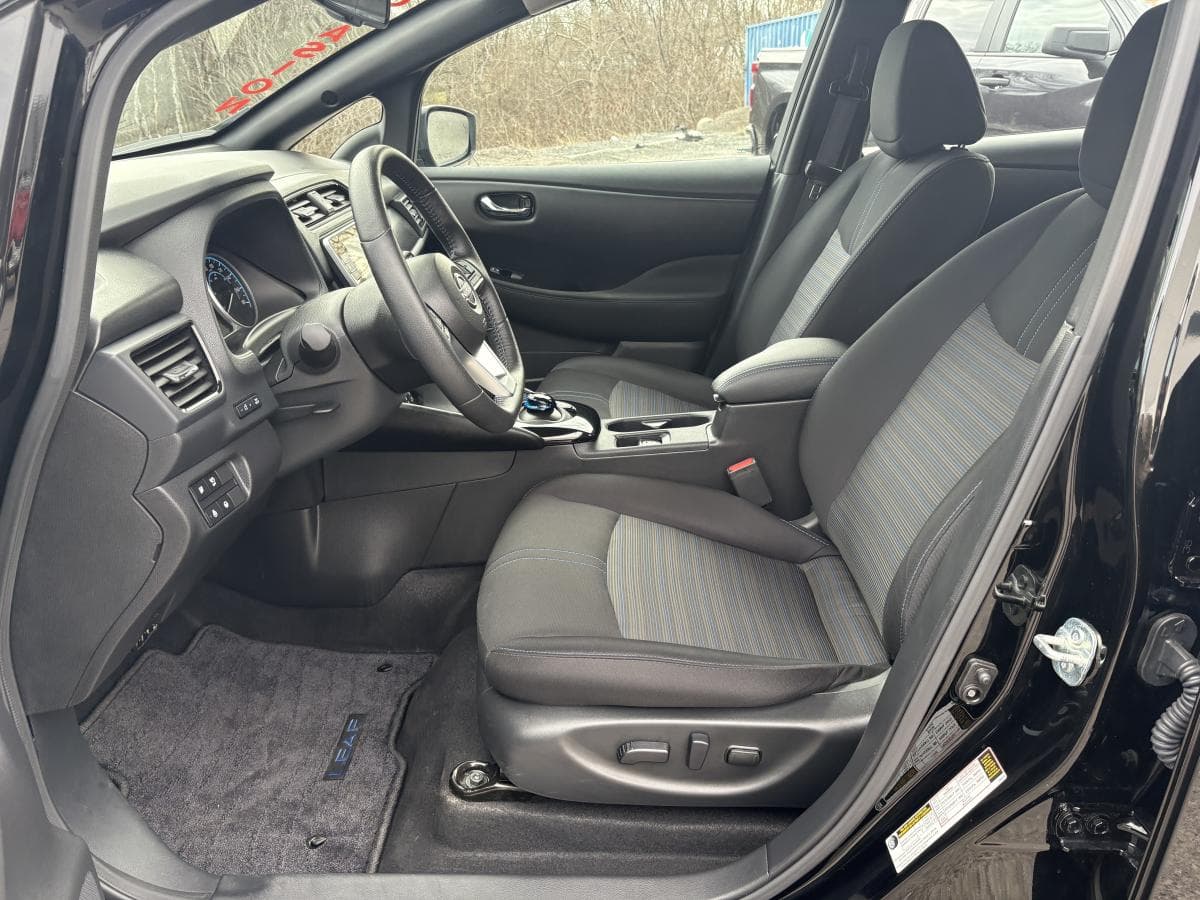 Nissan LEAF 2024 — photo 10