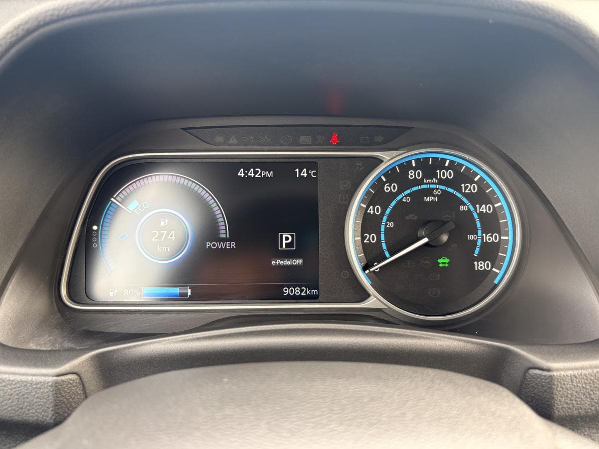 Nissan LEAF 2024 — photo 16