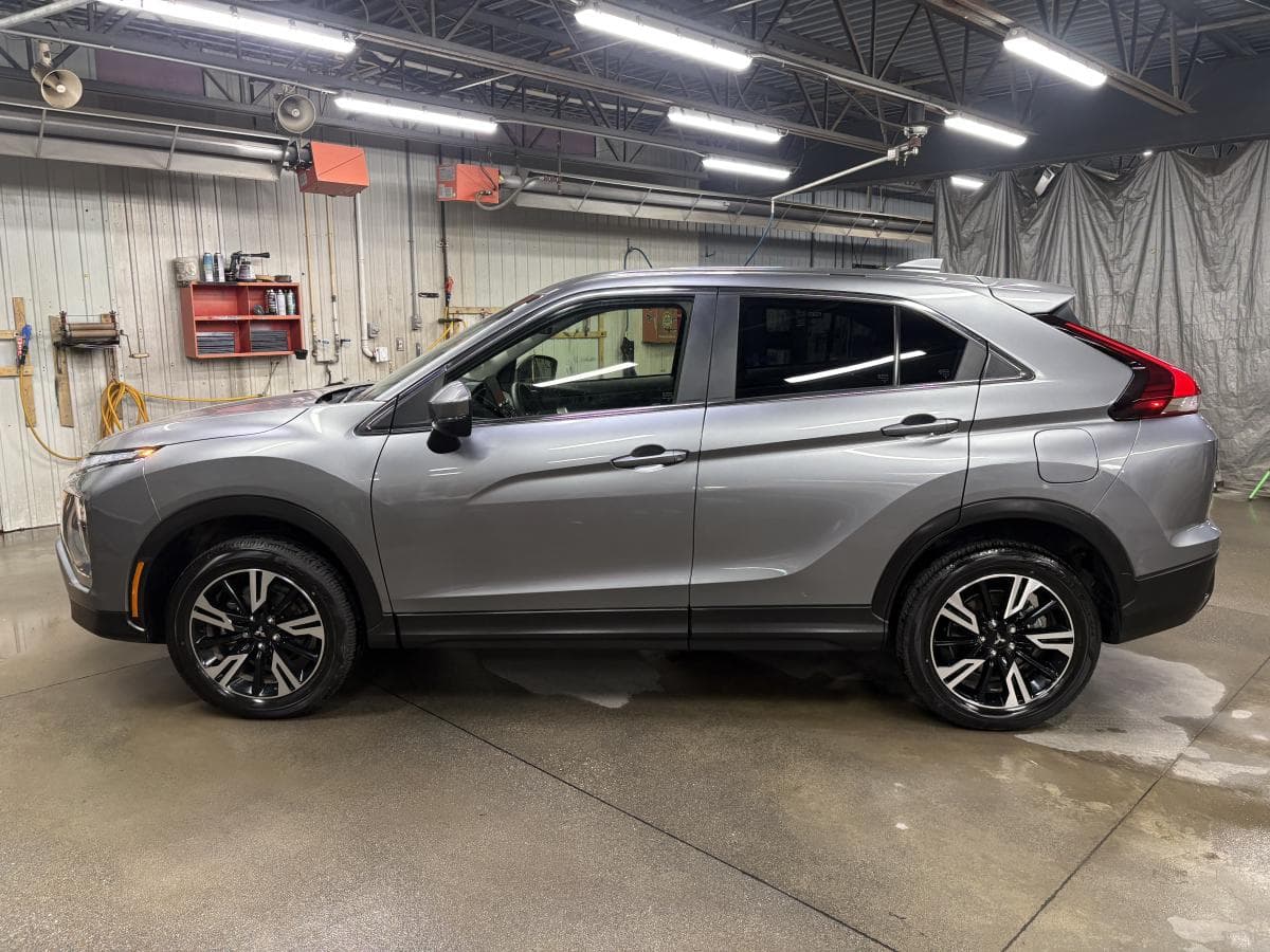 Mitsubishi Eclipse Cross 2025 — photo 9