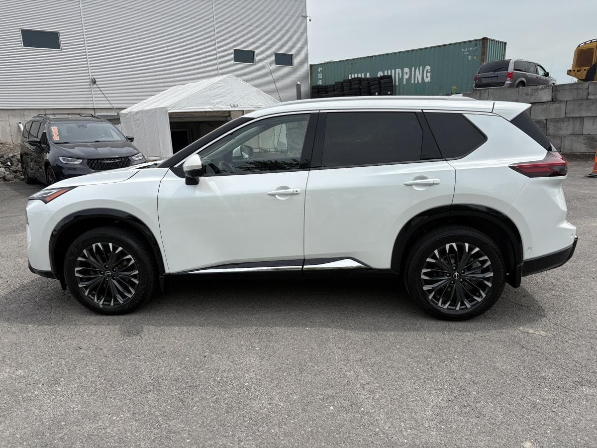 Nissan Rogue 2024 — photo 8