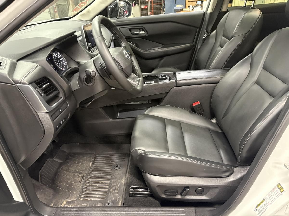 Nissan Rogue 2025 — photo 10