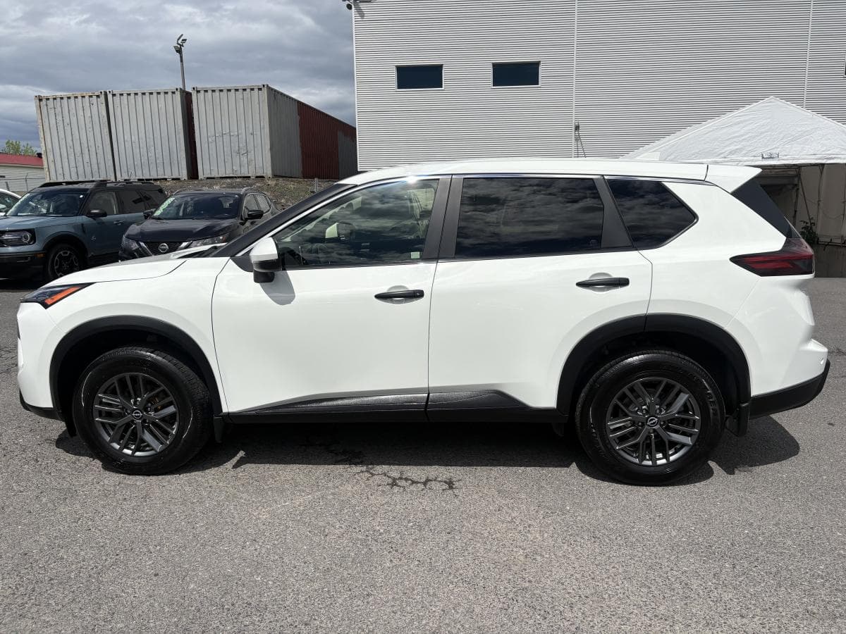 Nissan Rogue 2024 — photo 8