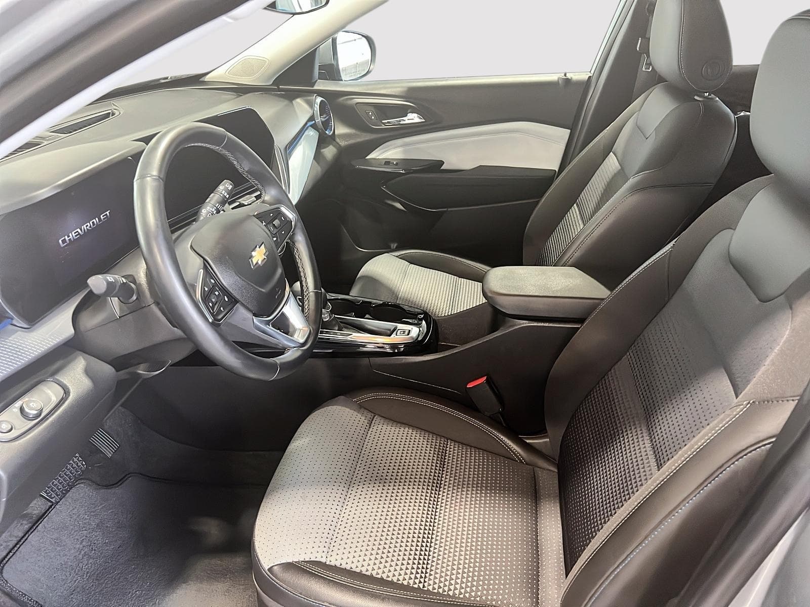 Chevrolet Trax 2025 — photo 9