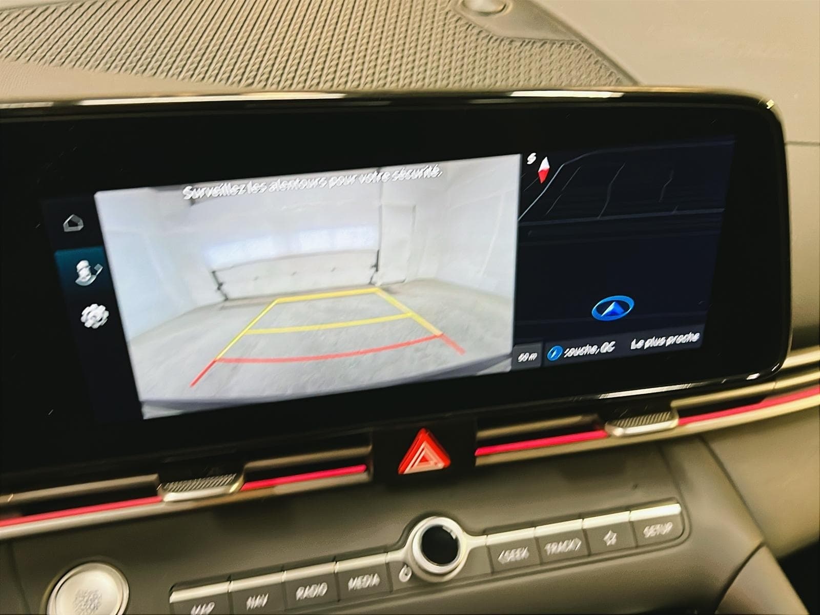 Hyundai Elantra 2025 — photo 17