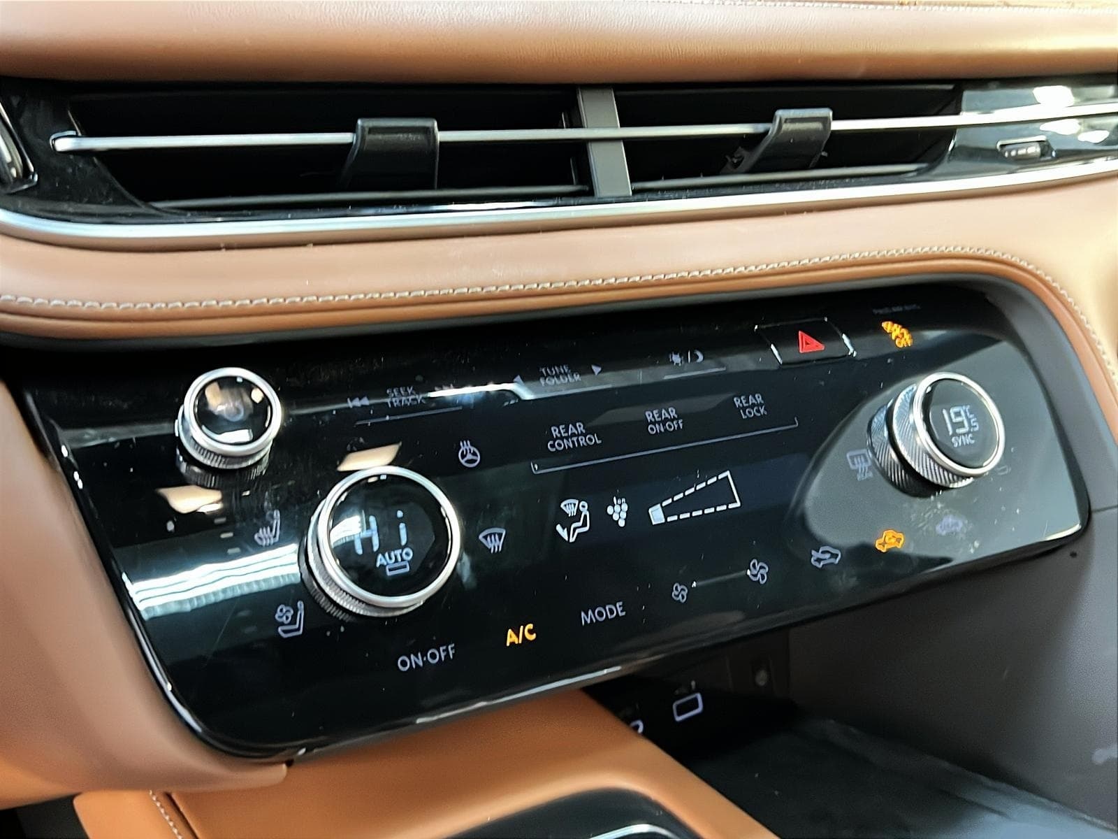 Infiniti QX60 2025 — photo 18