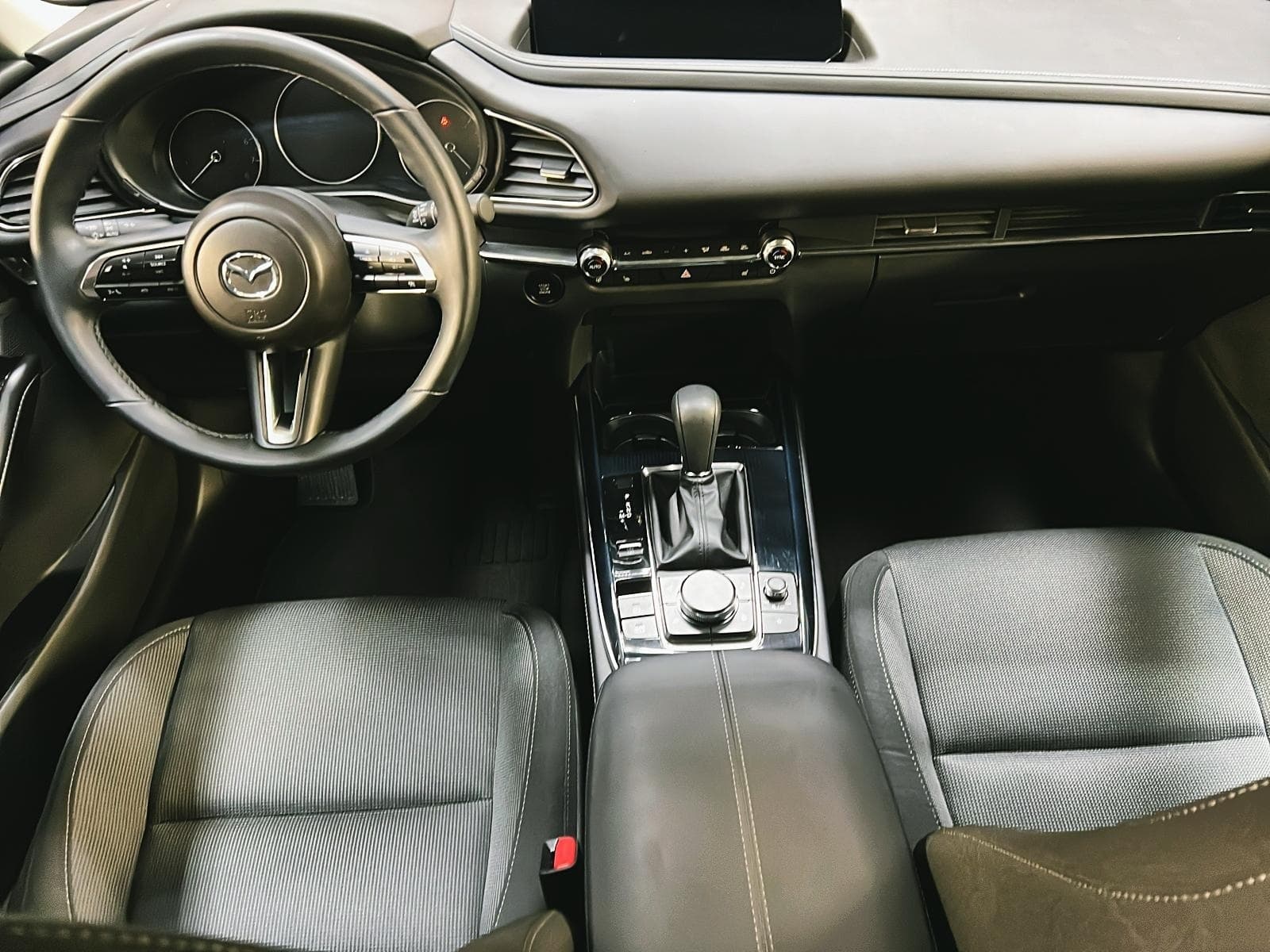 Mazda CX-30 2025 — photo 10