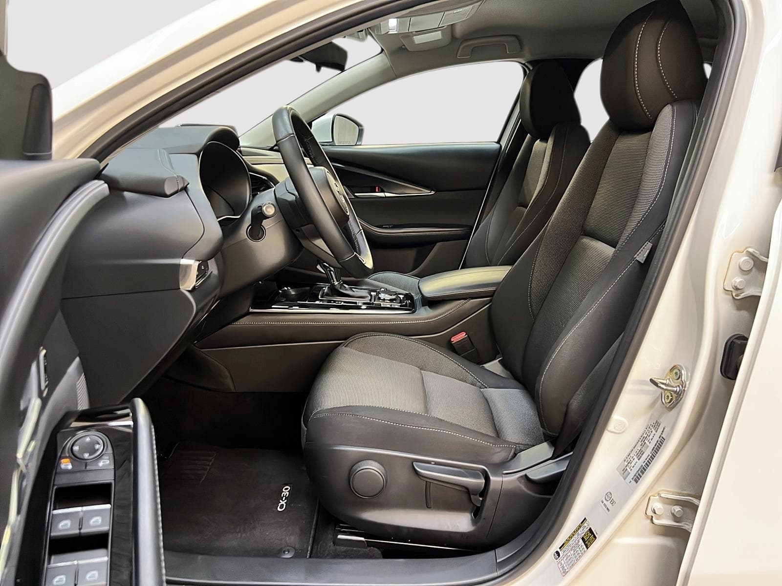 Mazda CX-30 2025 — photo 7