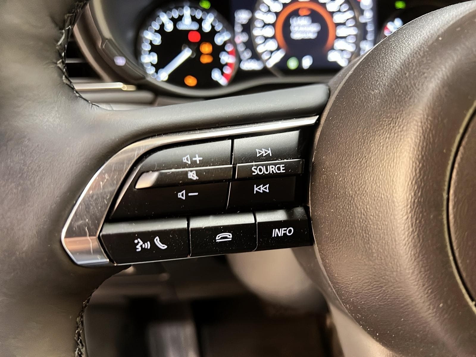 Mazda CX-30 2025 — photo 20