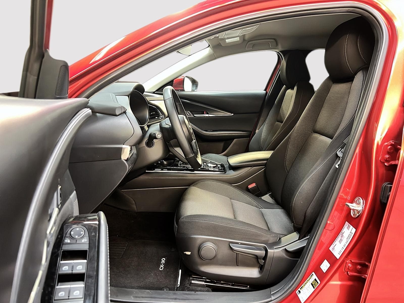 Mazda CX-30 2025 — photo 7