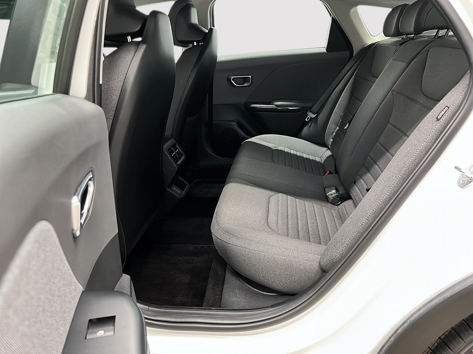 Kia K4 2025 — photo 9