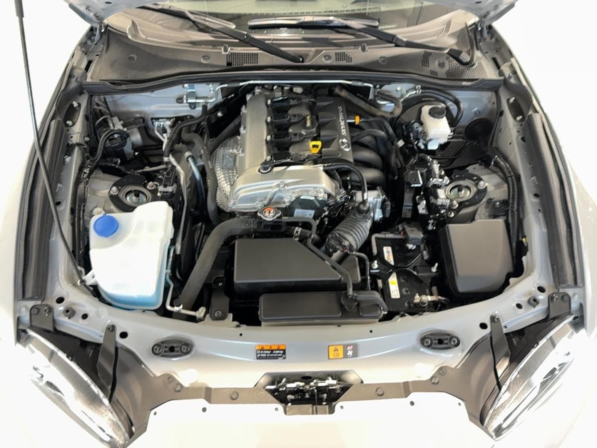 Mazda MX-5 2024 — photo 17