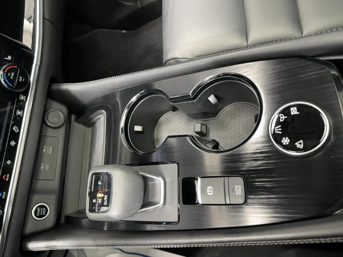 Nissan Rogue 2023 — photo 9
