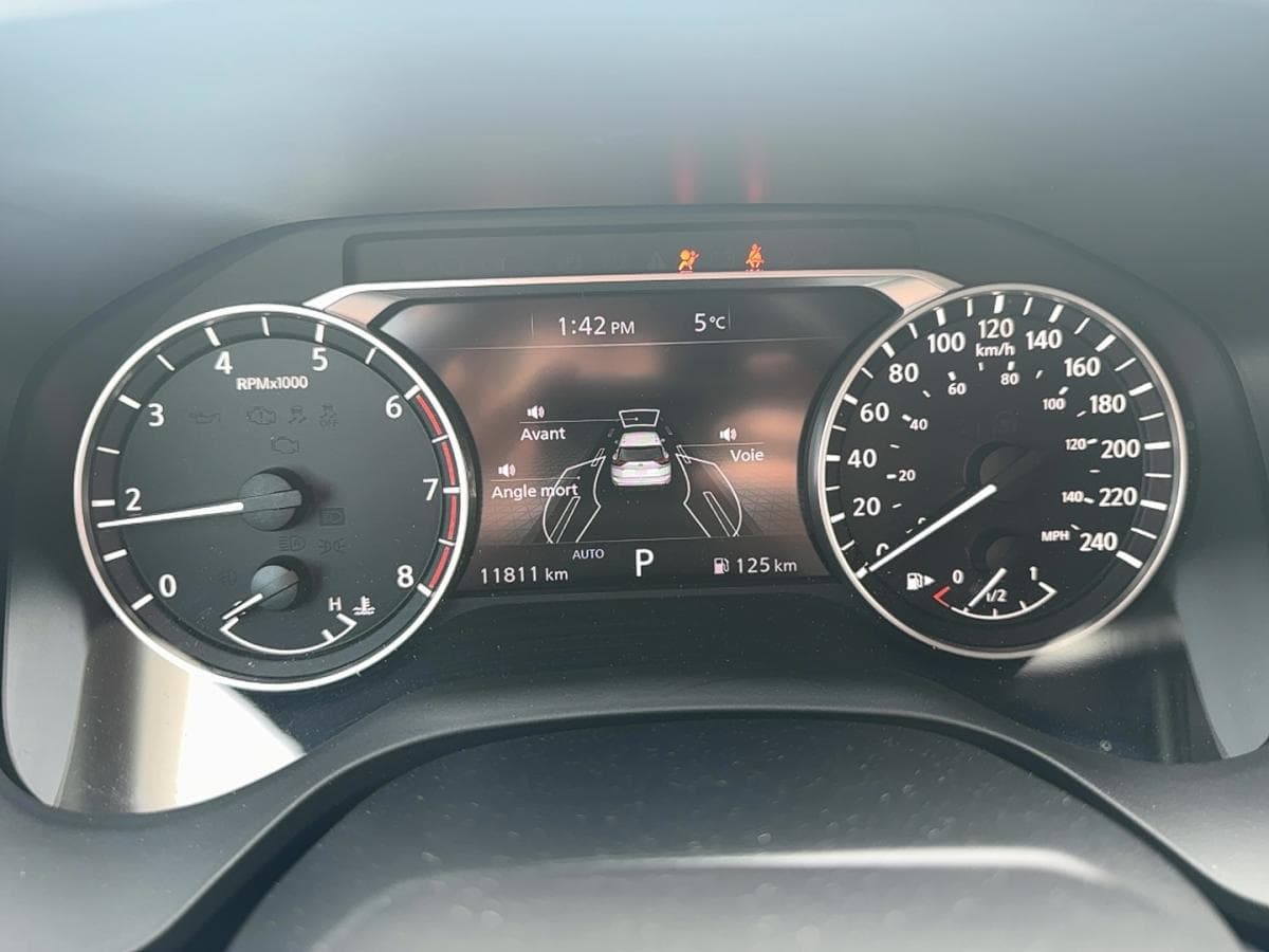 Nissan Rogue 2025 — photo 9