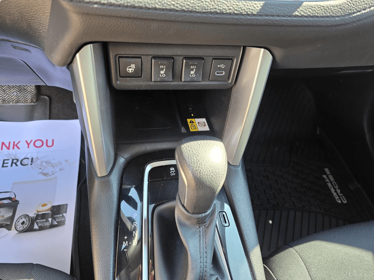 Toyota Corolla Cross 2023 — photo 17