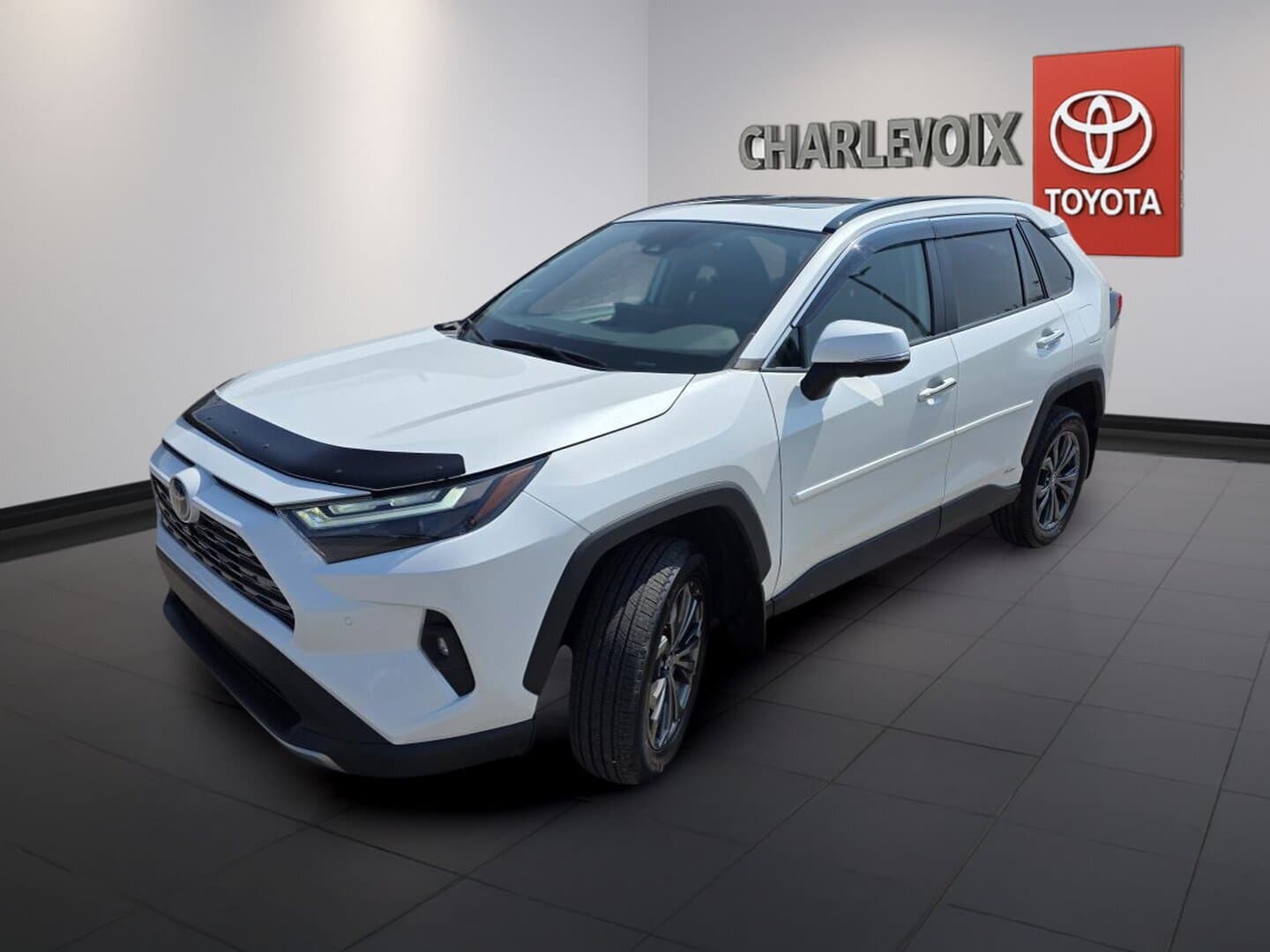 Toyota RAV4 2023 — photo 3
