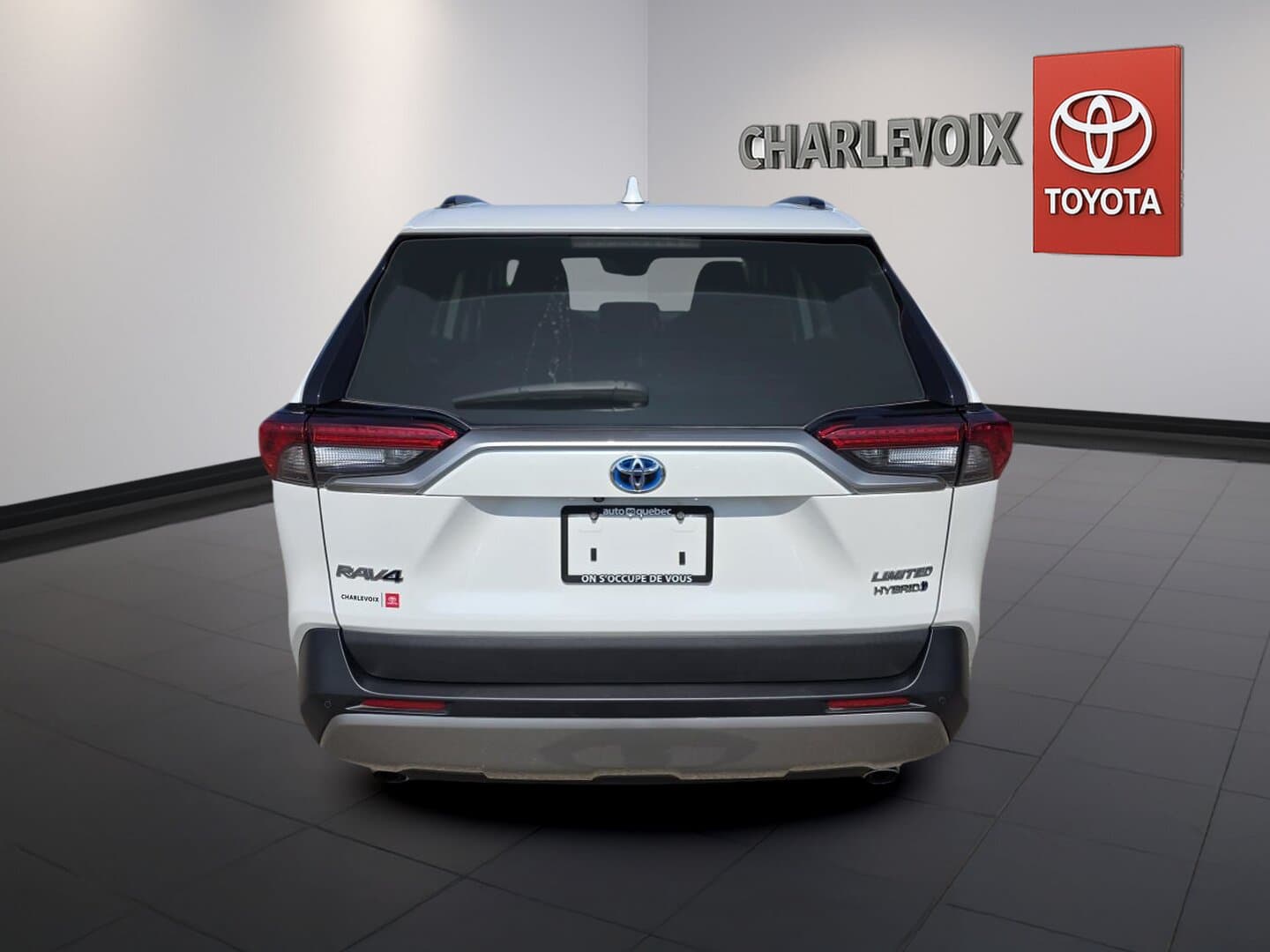 Toyota RAV4 2023 — photo 10