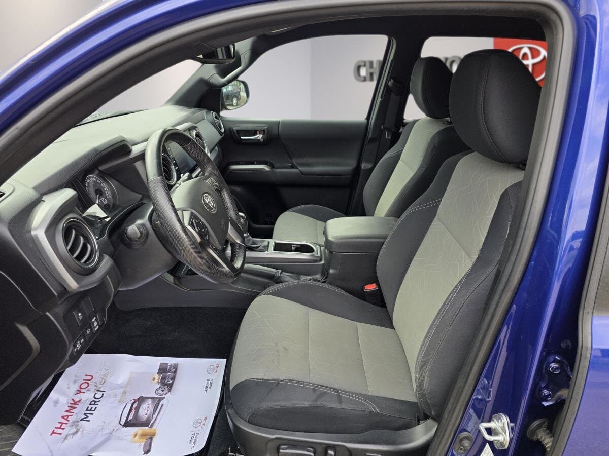 Toyota Tacoma 2023 — photo 10