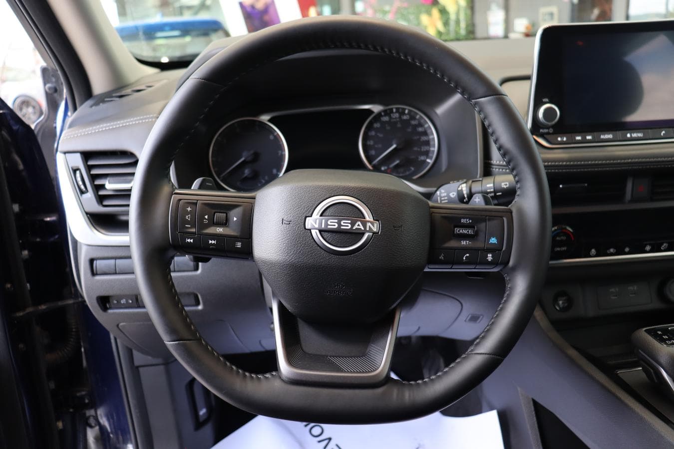 Nissan Rogue 2025 — photo 8