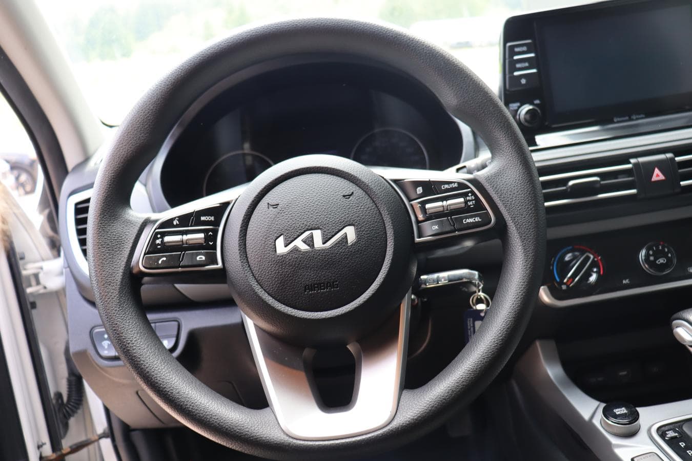 Kia Seltos 2023 — photo 12
