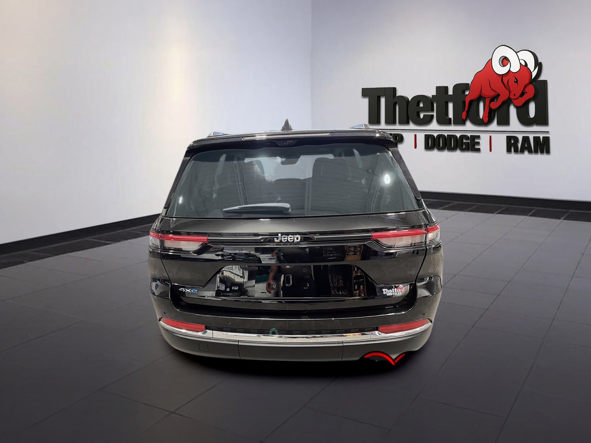 Jeep Grand Cherokee 4xe 2023 — photo 4