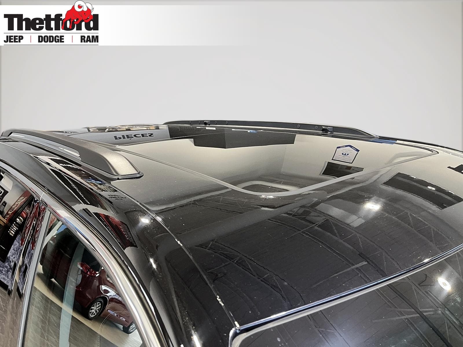Jeep Grand Cherokee 2023 — photo 5
