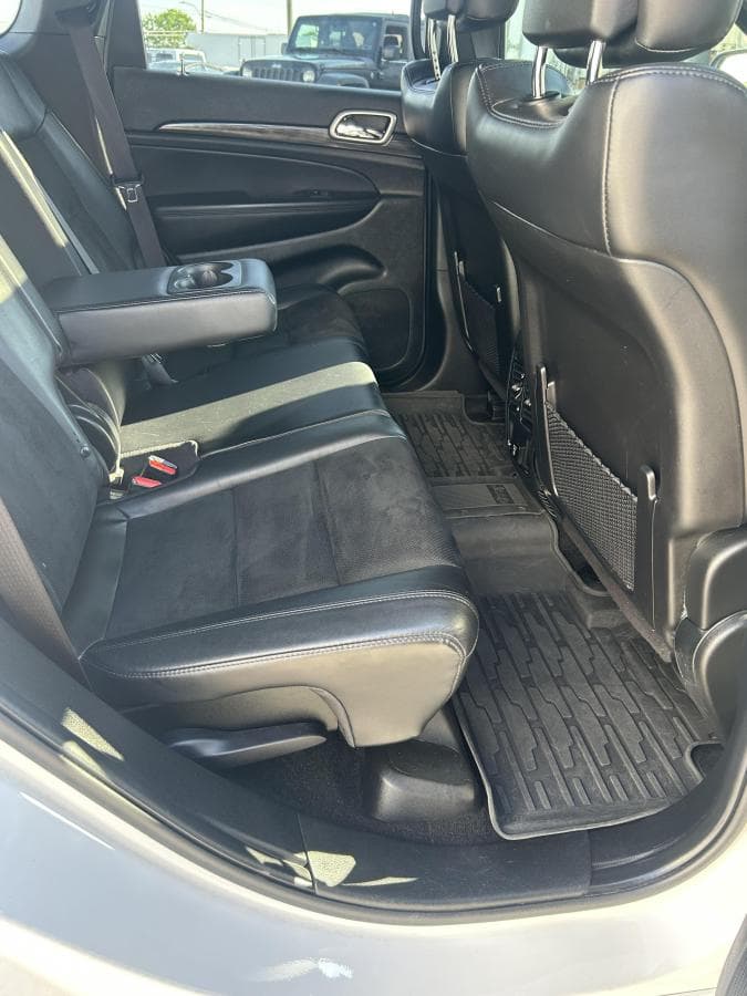 Jeep Grand Cherokee 2022 — photo 16