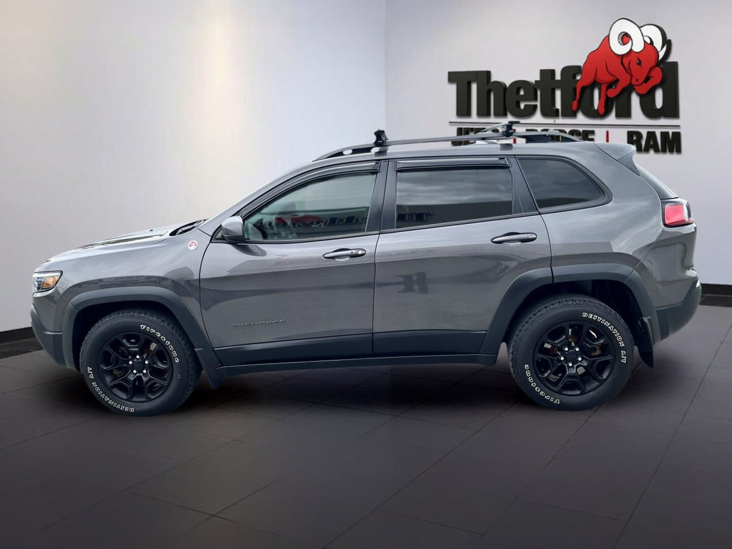 Jeep Cherokee 2019 — photo 6