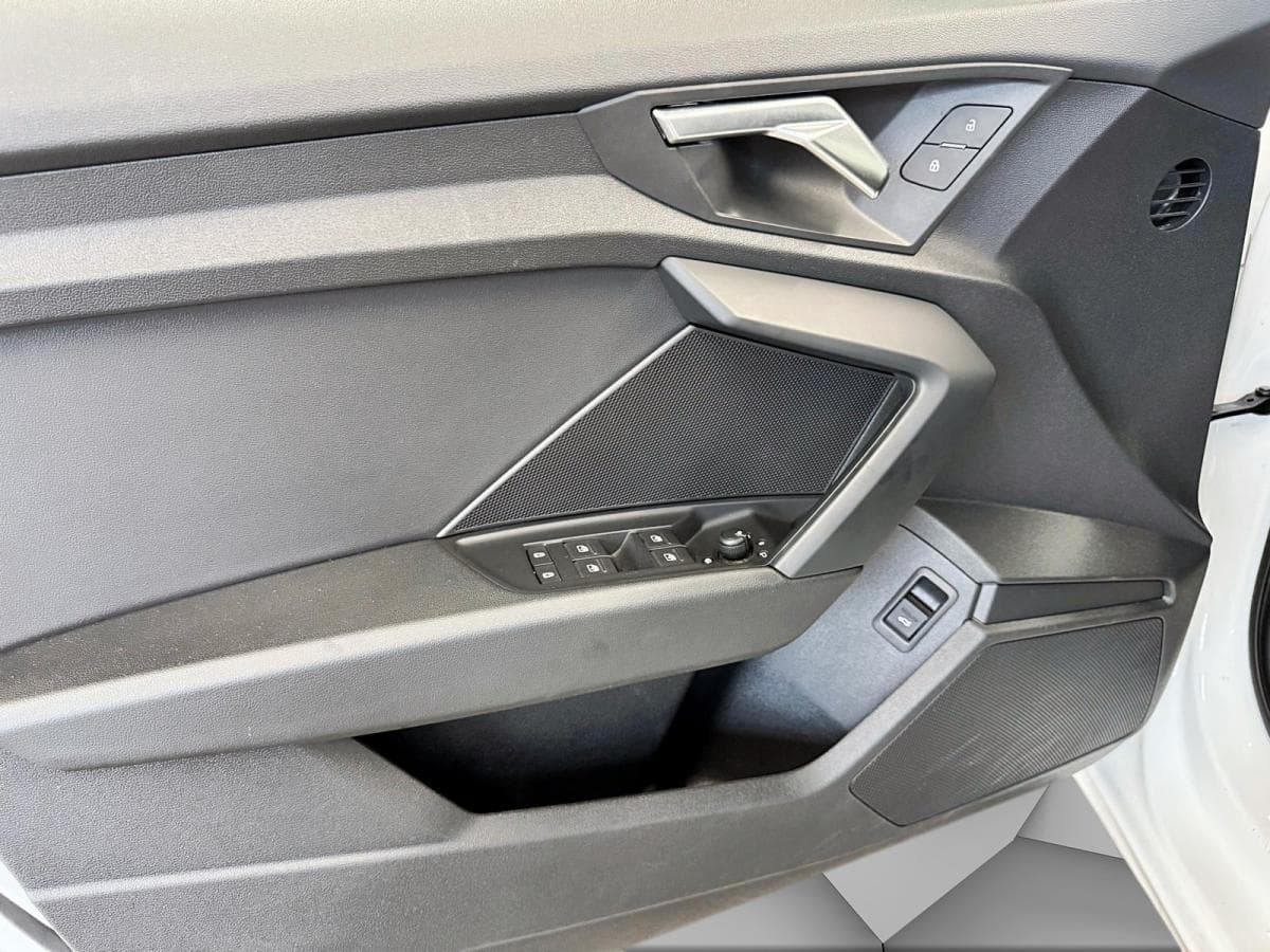 Audi A3 2024 — photo 14