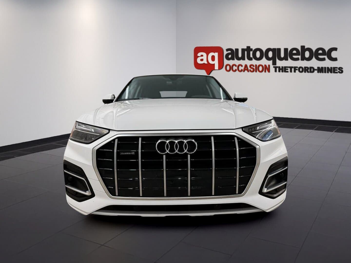 Audi Q5 2024 — photo 2