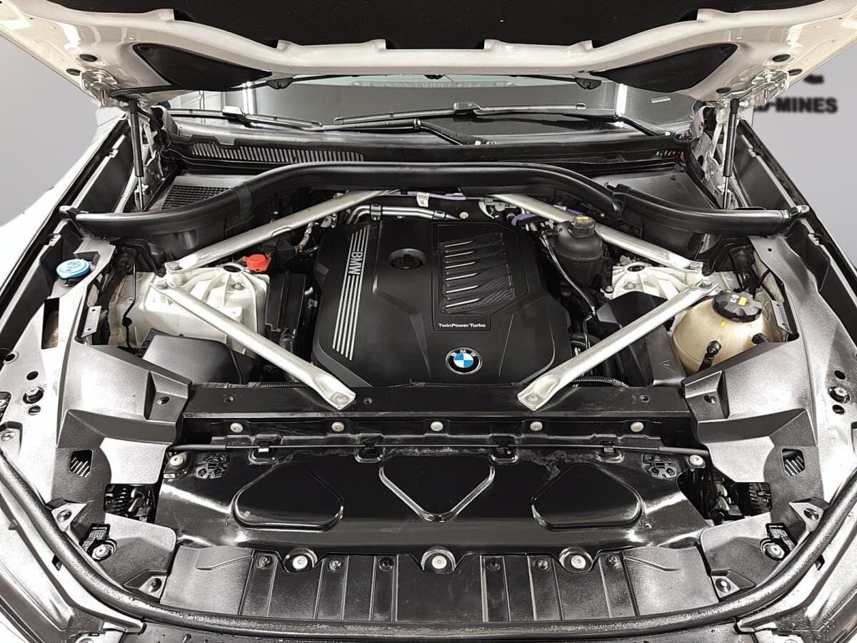 BMW X5 2023 — photo 8