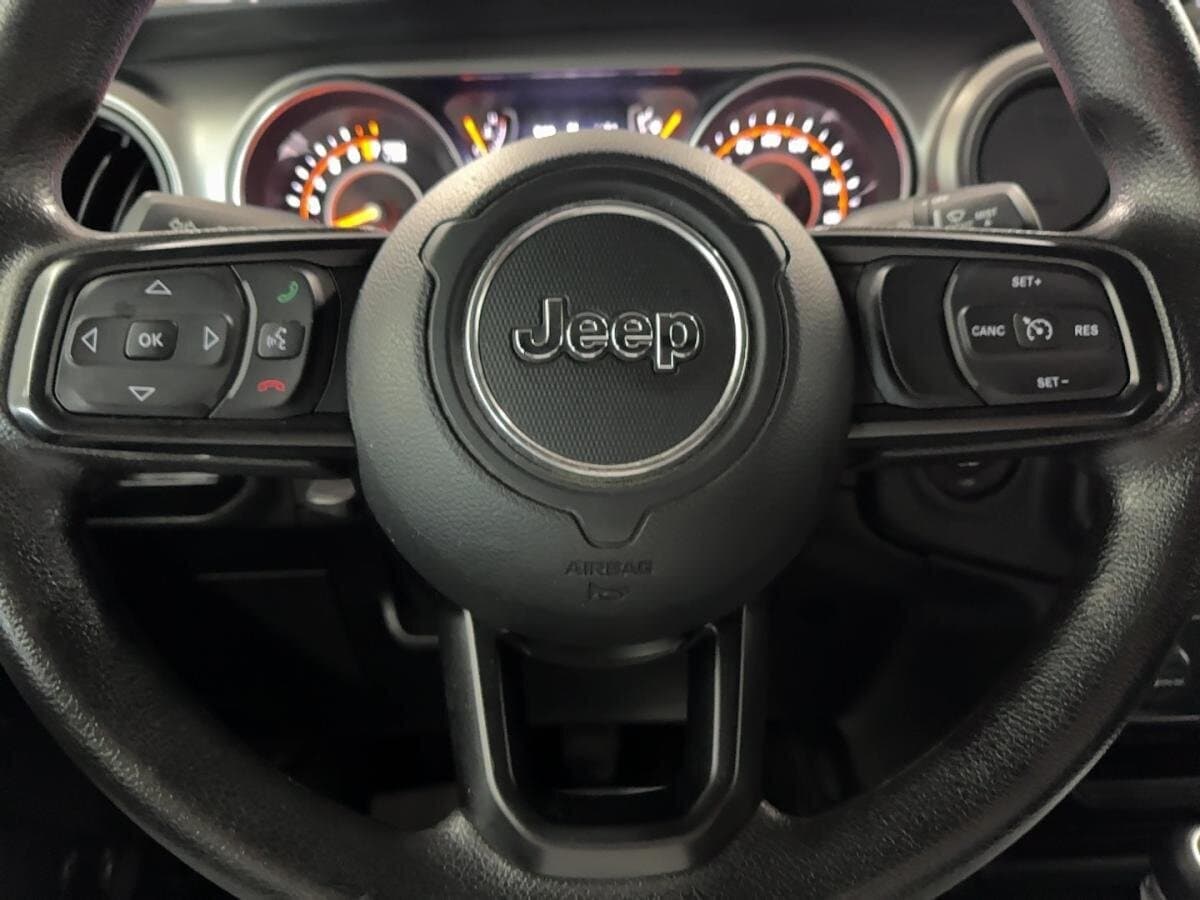 Jeep Wrangler 2020 — photo 14