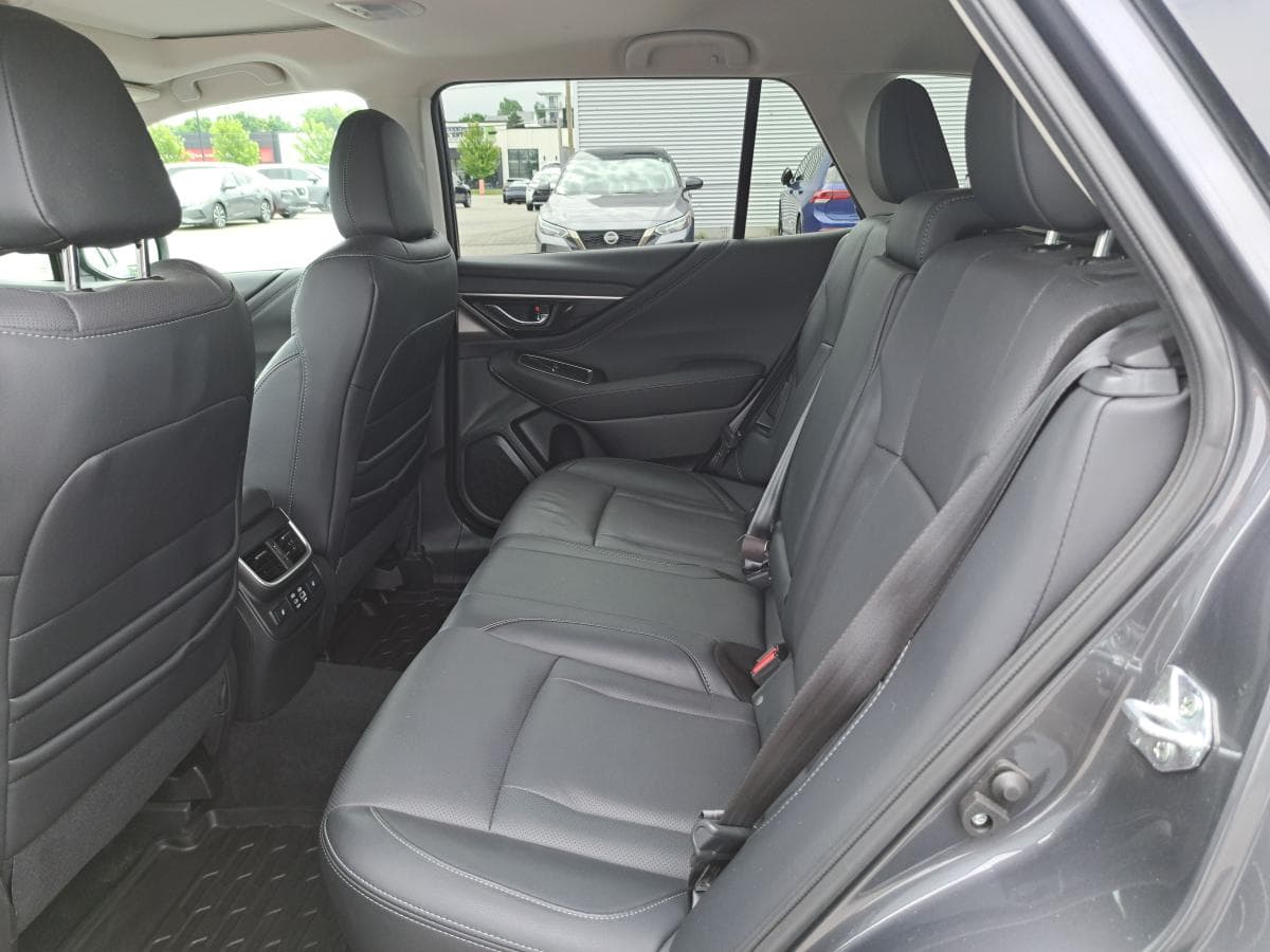 Subaru Outback 2024 — photo 11