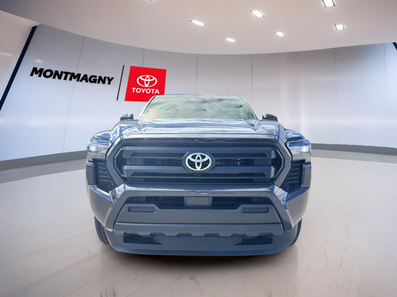 Toyota Tacoma 2024 — photo 2