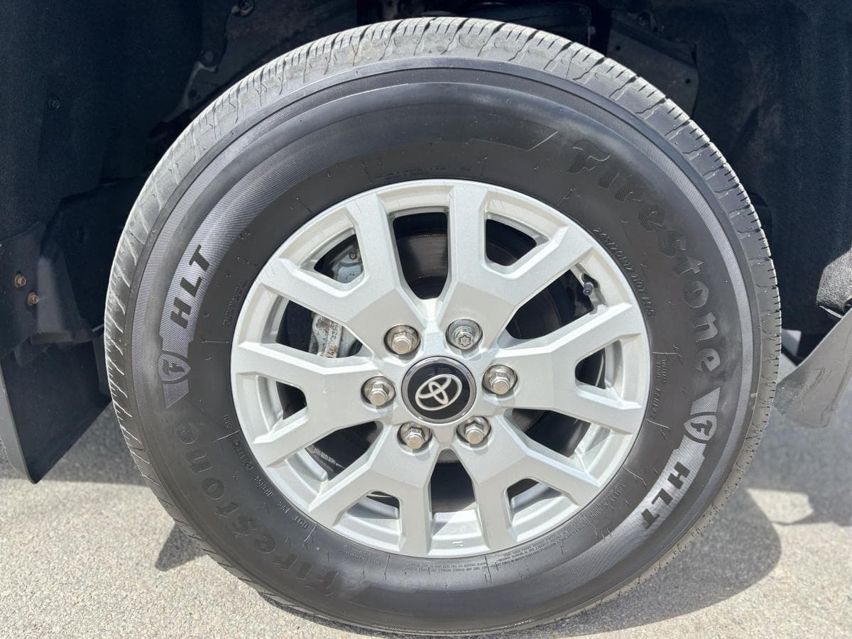 Toyota Tacoma 2024 — photo 8