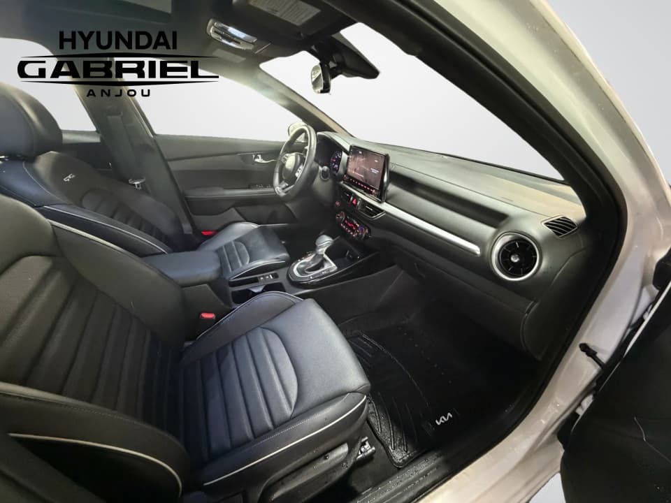 Kia Forte 2024 — photo 8