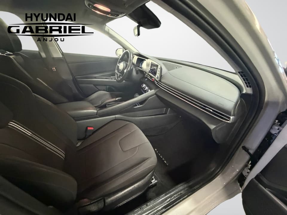 Hyundai Elantra 2024 — photo 9