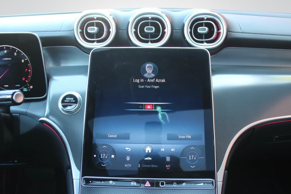 Mercedes-Benz GLC-Class 2025 — photo 17