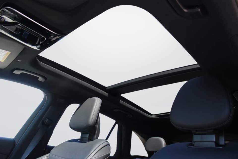 Mercedes-Benz GLC-Class 2025 — photo 19
