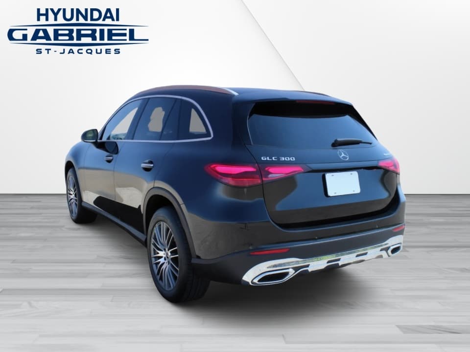 Mercedes-Benz GLC-Class 2025 — photo 8